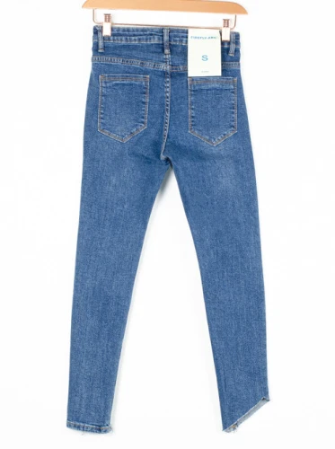 Джинсы женские со срезом 249141 фото 2